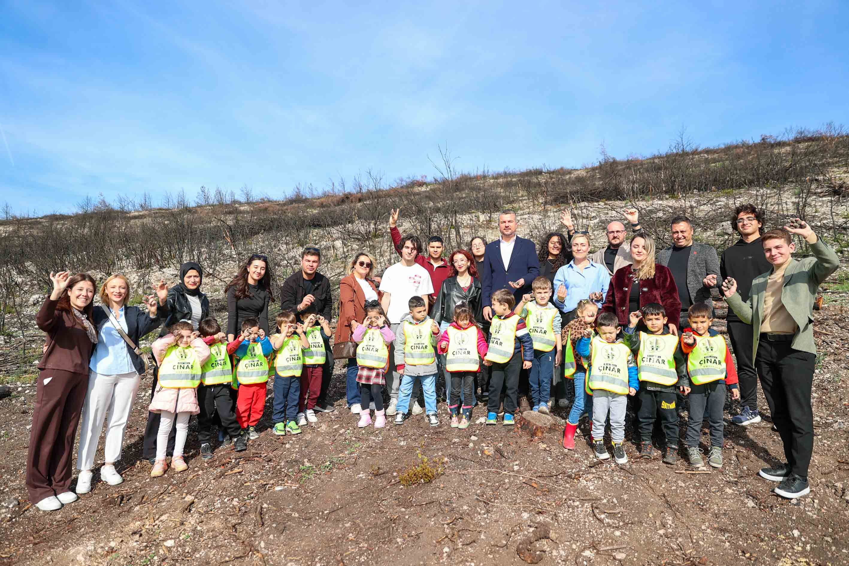 Bucalı Miniklerden Yangın Sonrası Ormanları Yeşertmek Için Büyük Adım (2)