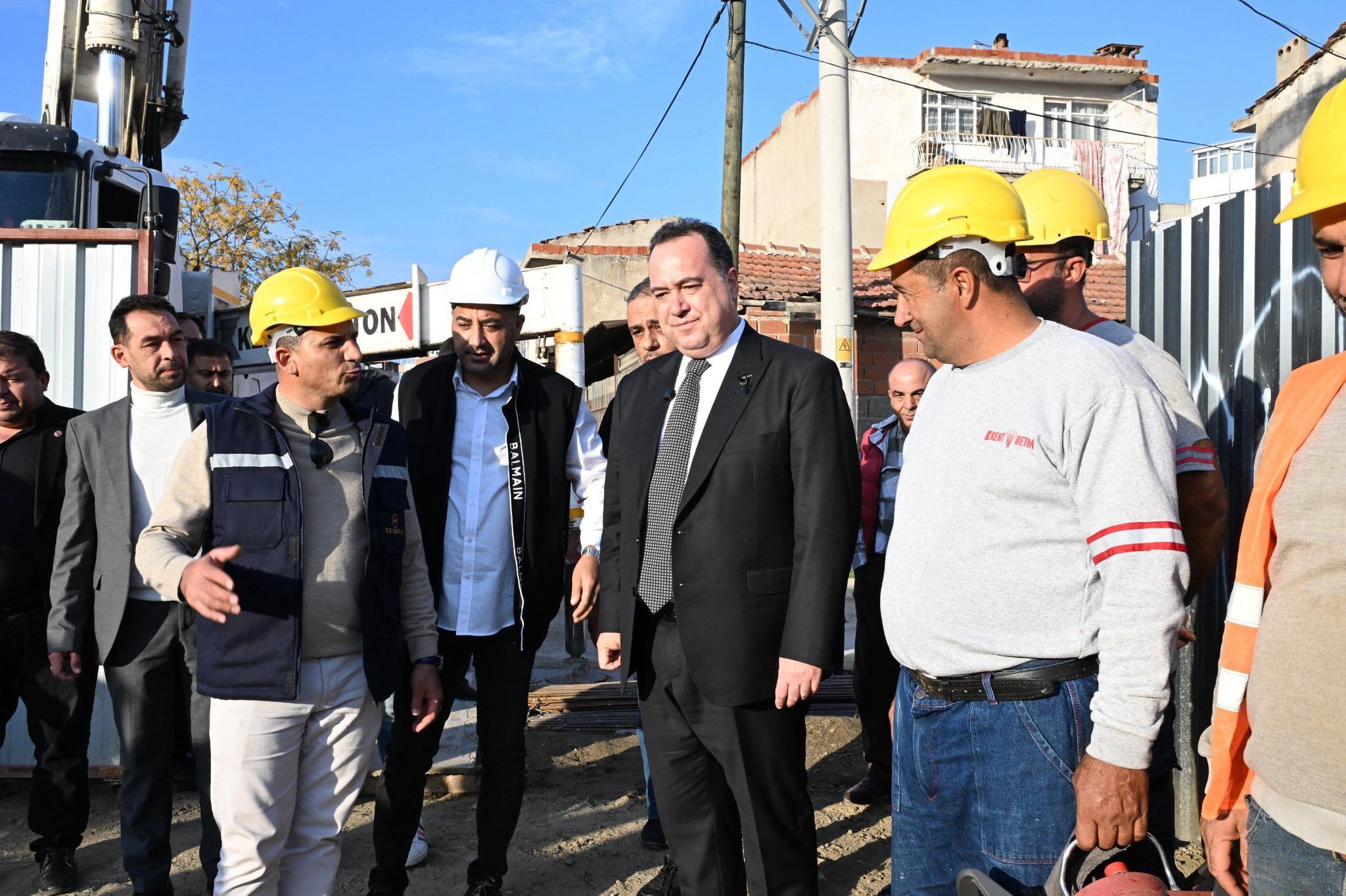 Fatih Mahallesi'nde Dönüşüm Hız Kazandı! Başkan Besim Dutlulu'dan Güvenli Ve Yaşanabilir Mahalle Sözü (1)