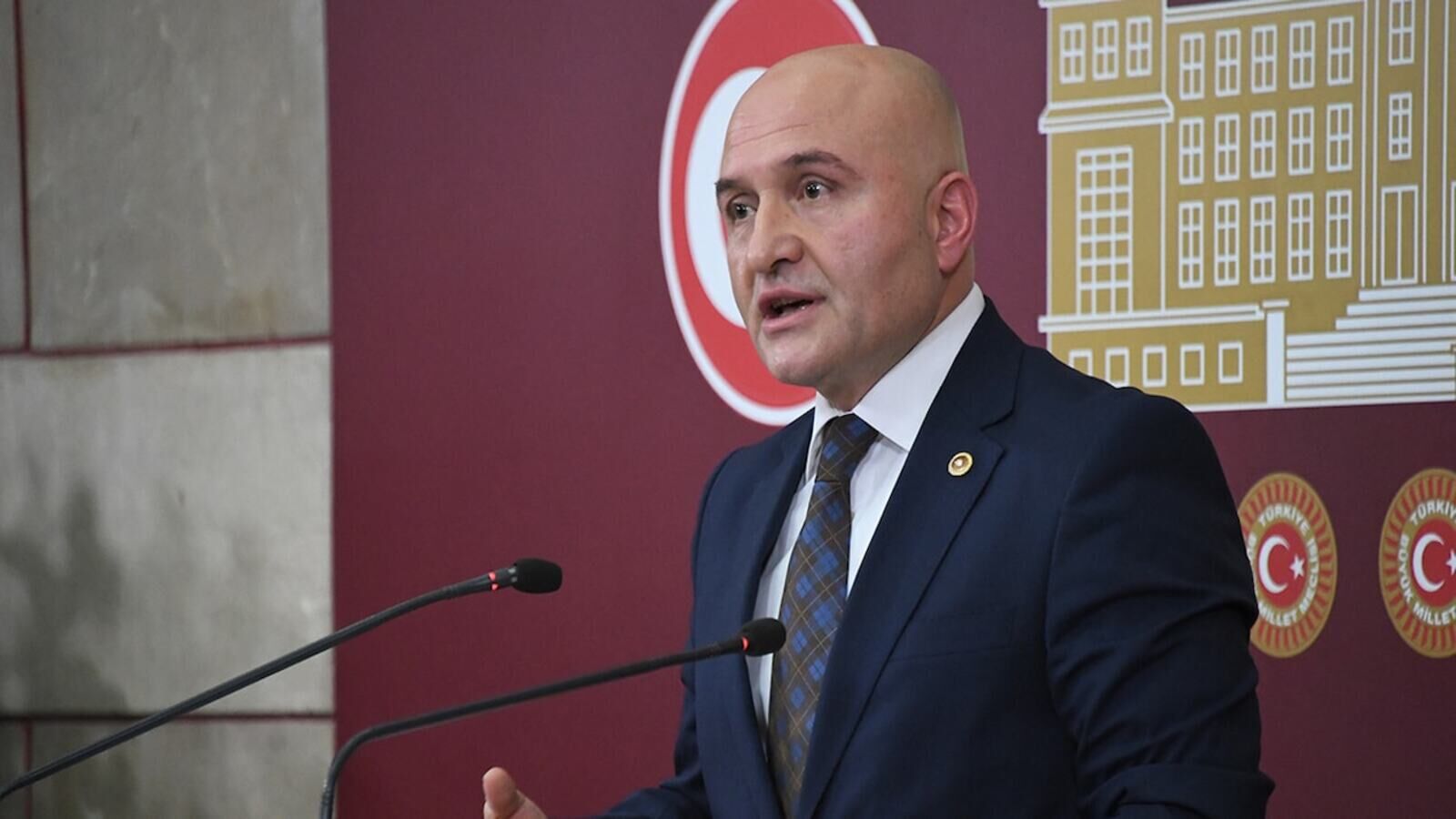 İyi̇ Partili Erhan Usta