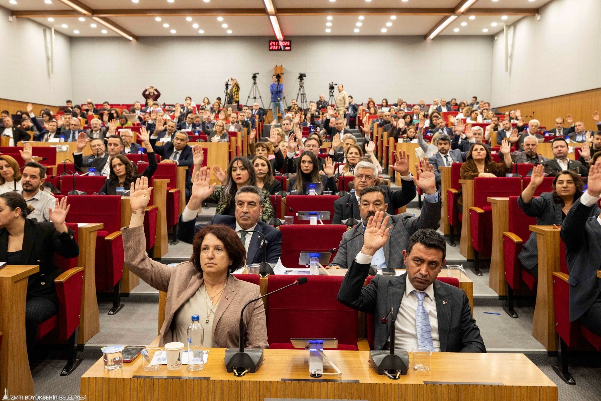İzmir Büyükşehir’den 2026’Ya Dev Bütçe 110 Milyar Tl Yatırımın Yüzde 30’U Ulaşım Ve Altyapıya (2)