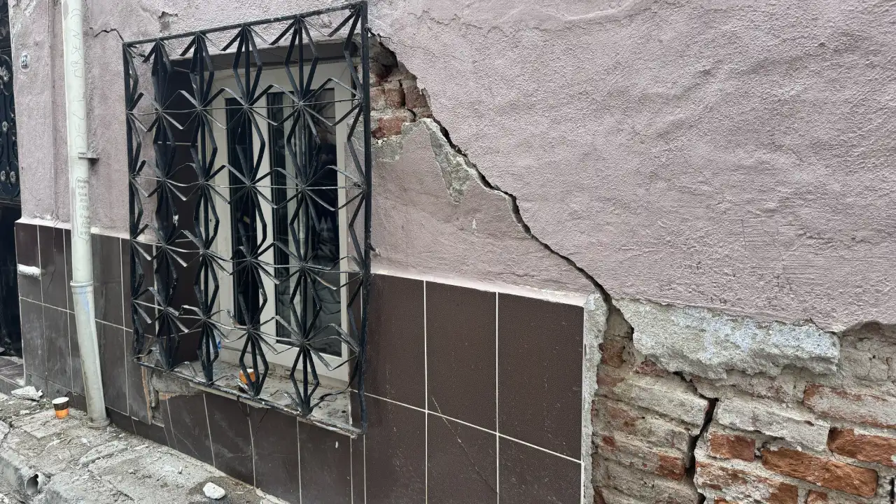 İzmir Büyükşehir’den Tünel Tahliyesinde Gerginlik Açıklaması Can Güvenliği Bütün Siyasi Hesapların Üzerindedir (2)