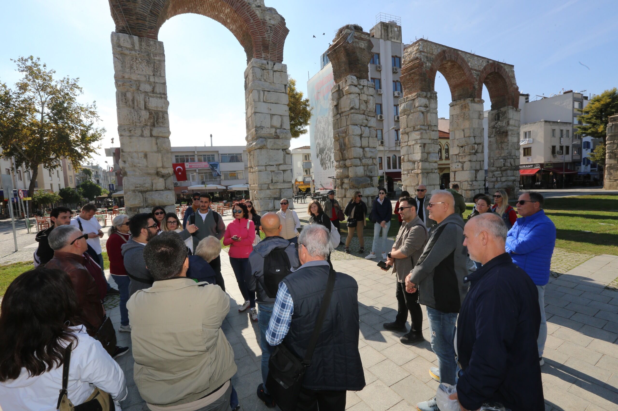 İzmir Selçuk’ta Örnek Çalışma Efes’teki Ekoturizm Durağı Rehberlerden Tam Not Aldı (2)