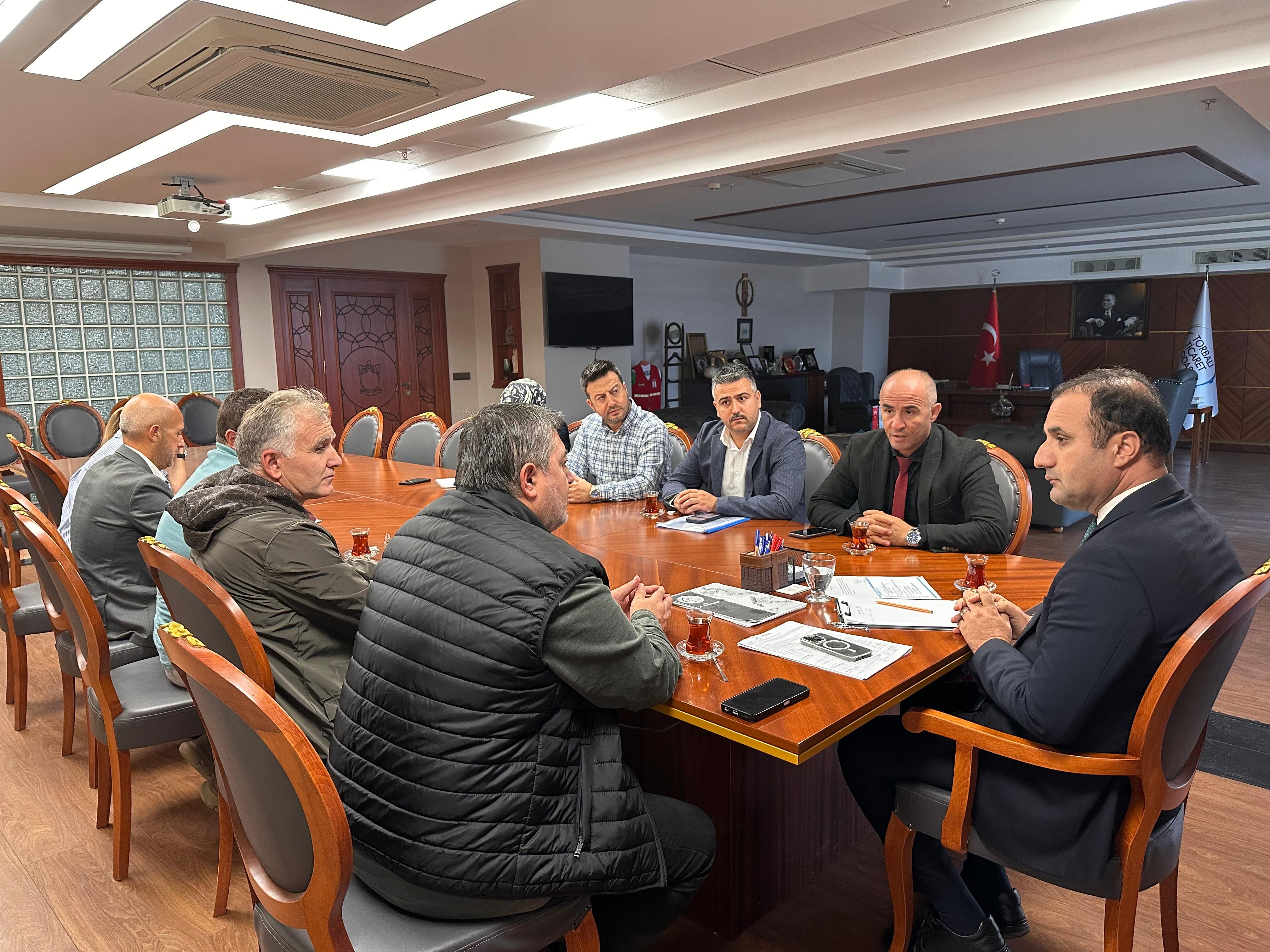 İzmir Torbalı’da Fabrikalarda Sınıflar Açıldı 150 Tesiste Mesleki Eğitim Alan Liseli Sayısı Bin 400’E Çıktı!