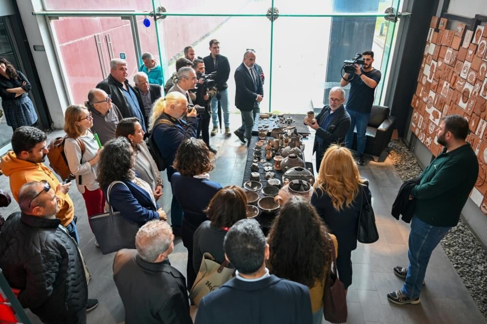İzmir’de Bilim Insanlarını Heyecanlandıran Yeni Keşif Yassıtepe'de 5 Bin Yıllık Gerdanlık Bulundu (2)