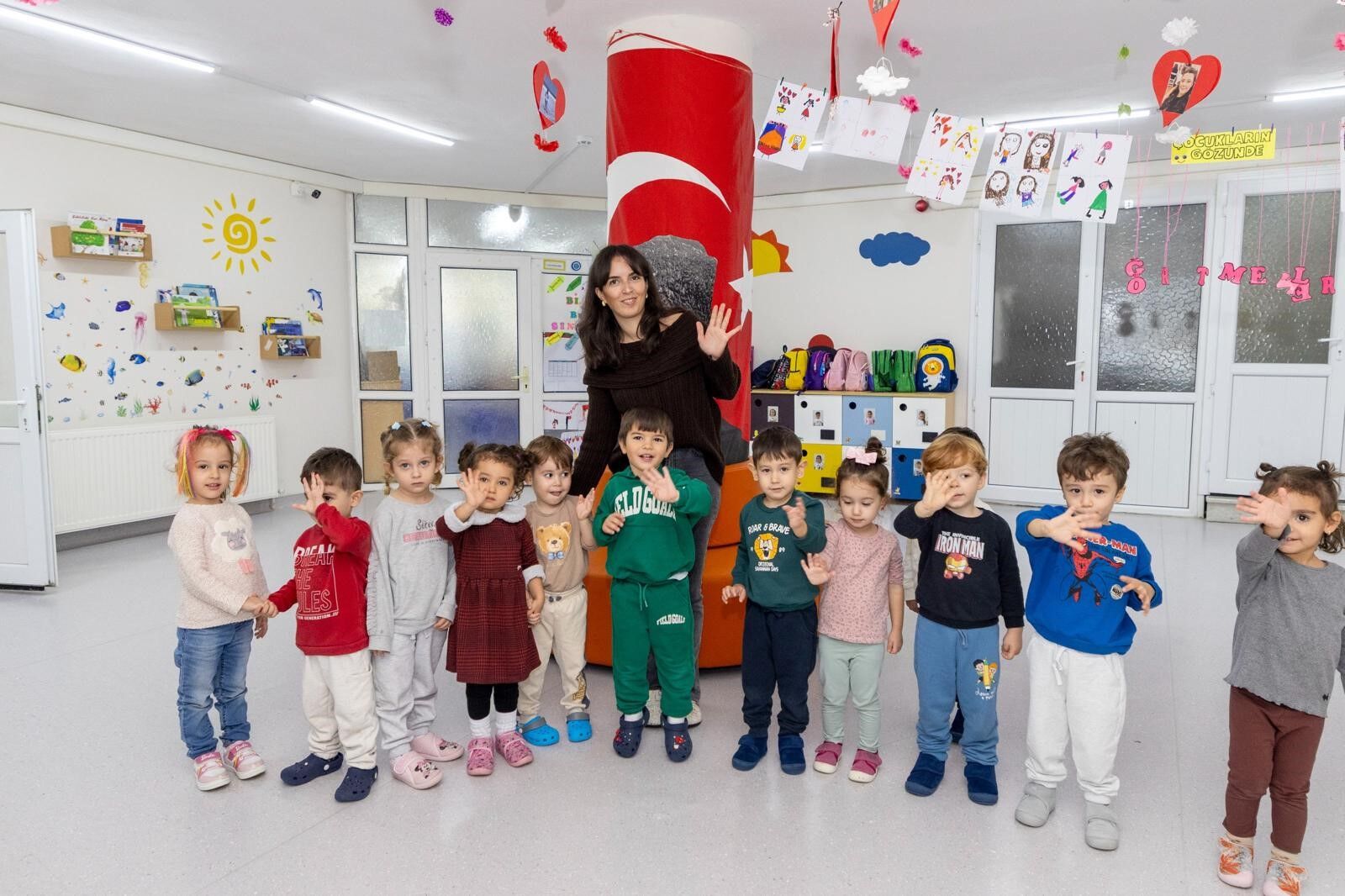İzmir’de Duygu Dolu Tesadüf Eğitime Başladığı Anaokuluna Öğretmen Oldu (2)