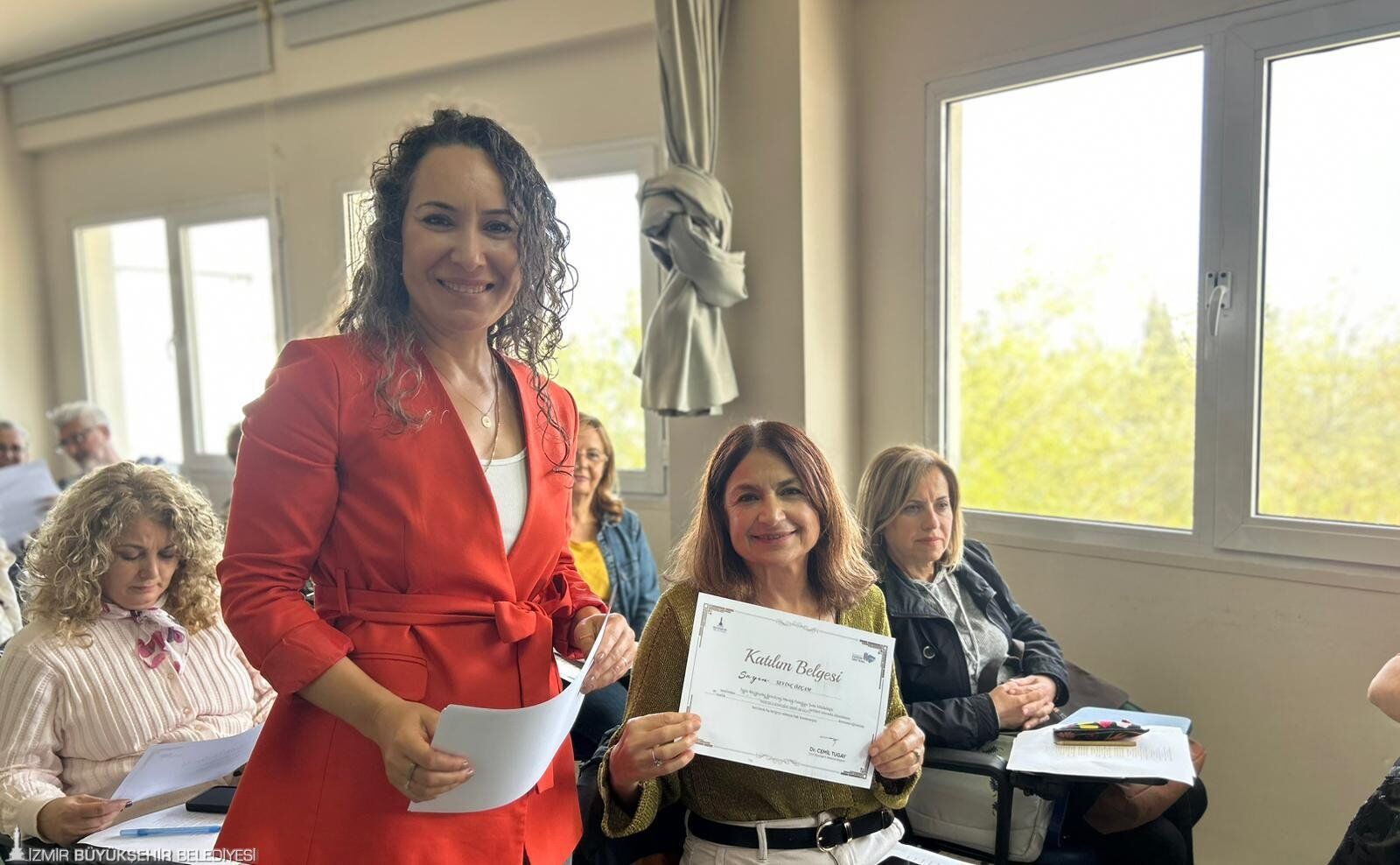 İzmir'de Protez Tırnaktan Ileri Excel'e Kadar Onlarca Kurs Tamamlandı 70 Kişi Daha Istihdama Hazır (2)