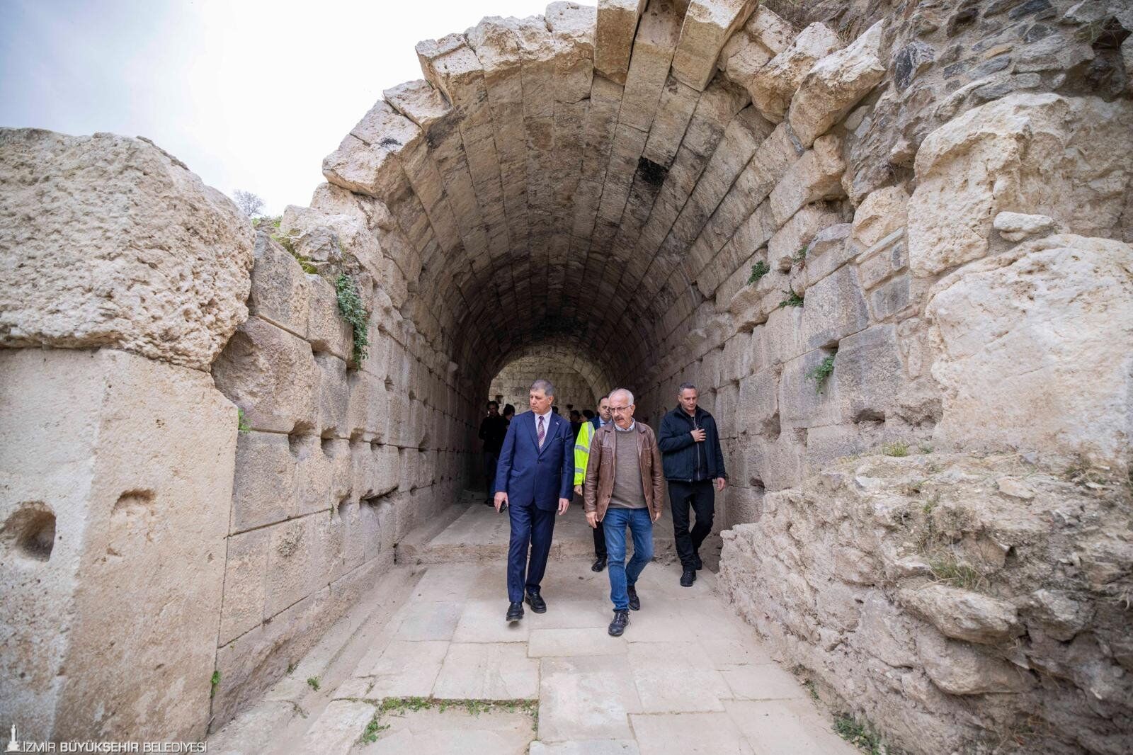 Antik Tiyatro Kazısı (8)