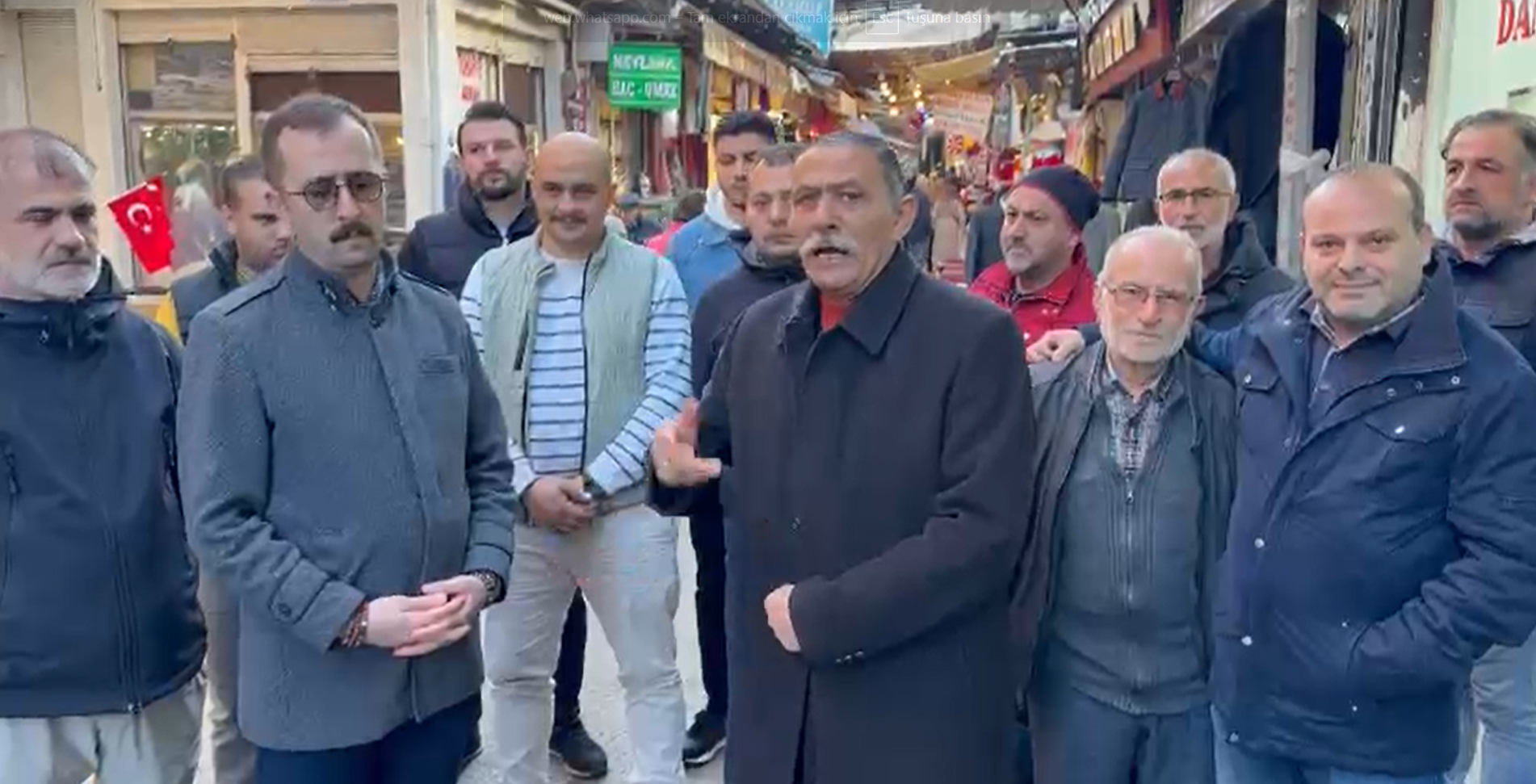 Kemeralti Esnafindan Buyuksehire Yilbasi Tepkisi Siyasi Kotuluk Yapiliyor 1
