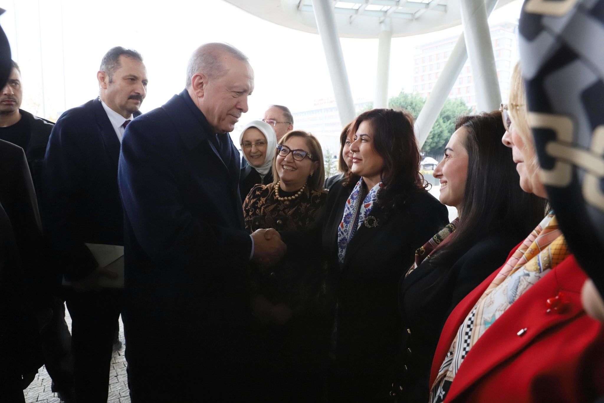 Özlem Çerçioğlu'ndan Cumhurbaşkanı Erdoğan'a 'Aydın' Hediyesi Şehrimizi En Iyi Şekilde Temsil Etmeye Devam Edeceğiz-1