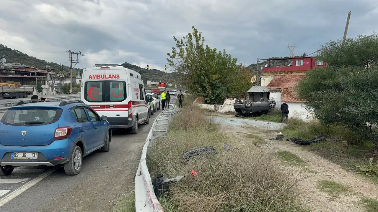 Söke’de Facianın Eşiğinden Dönüldü Bariyeri Aşan Otomobil Eve Çarparak Durdu (2)