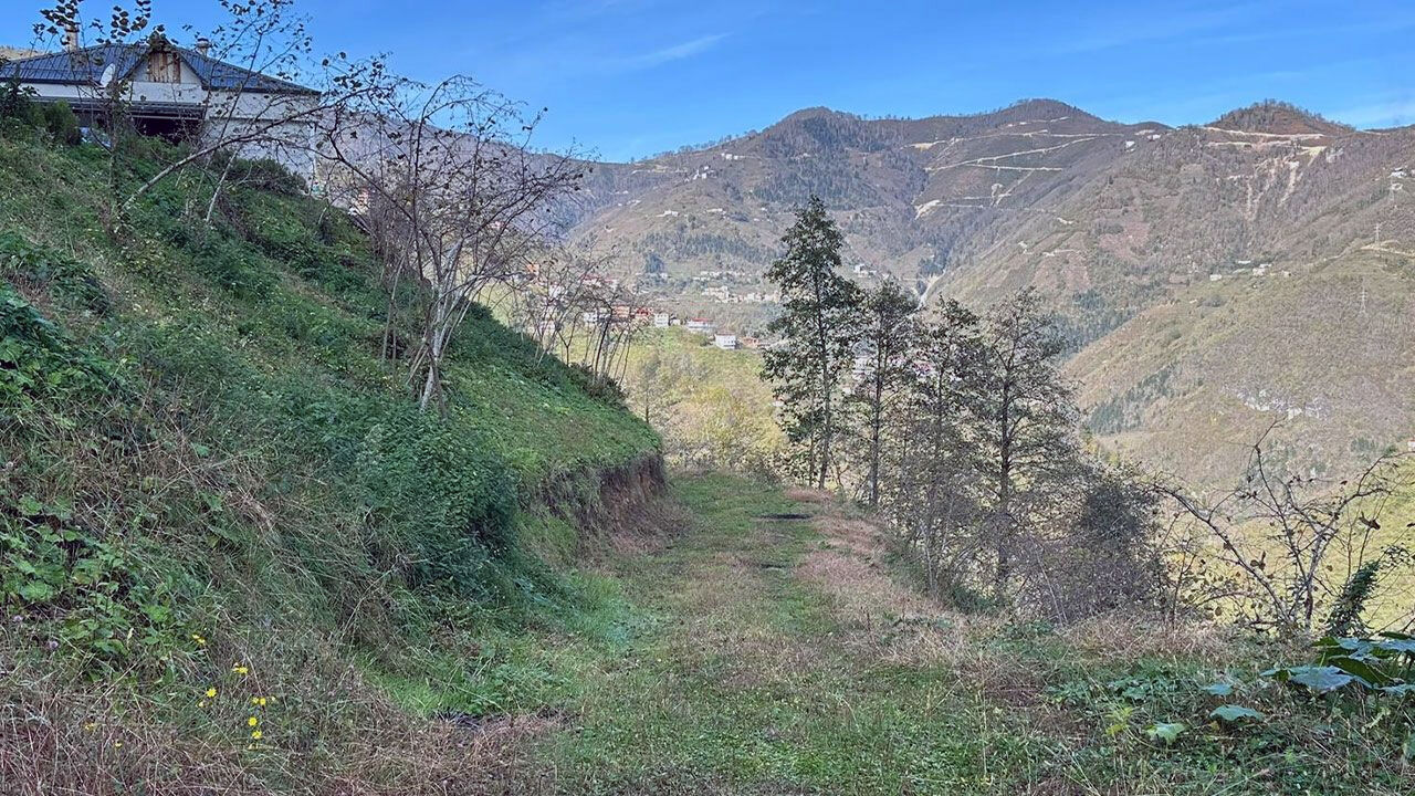 Trabzon'un Araklı Ilçesinde Mahalle Sakinleri Isyan Etti Resmen Unutulmuşuz!2