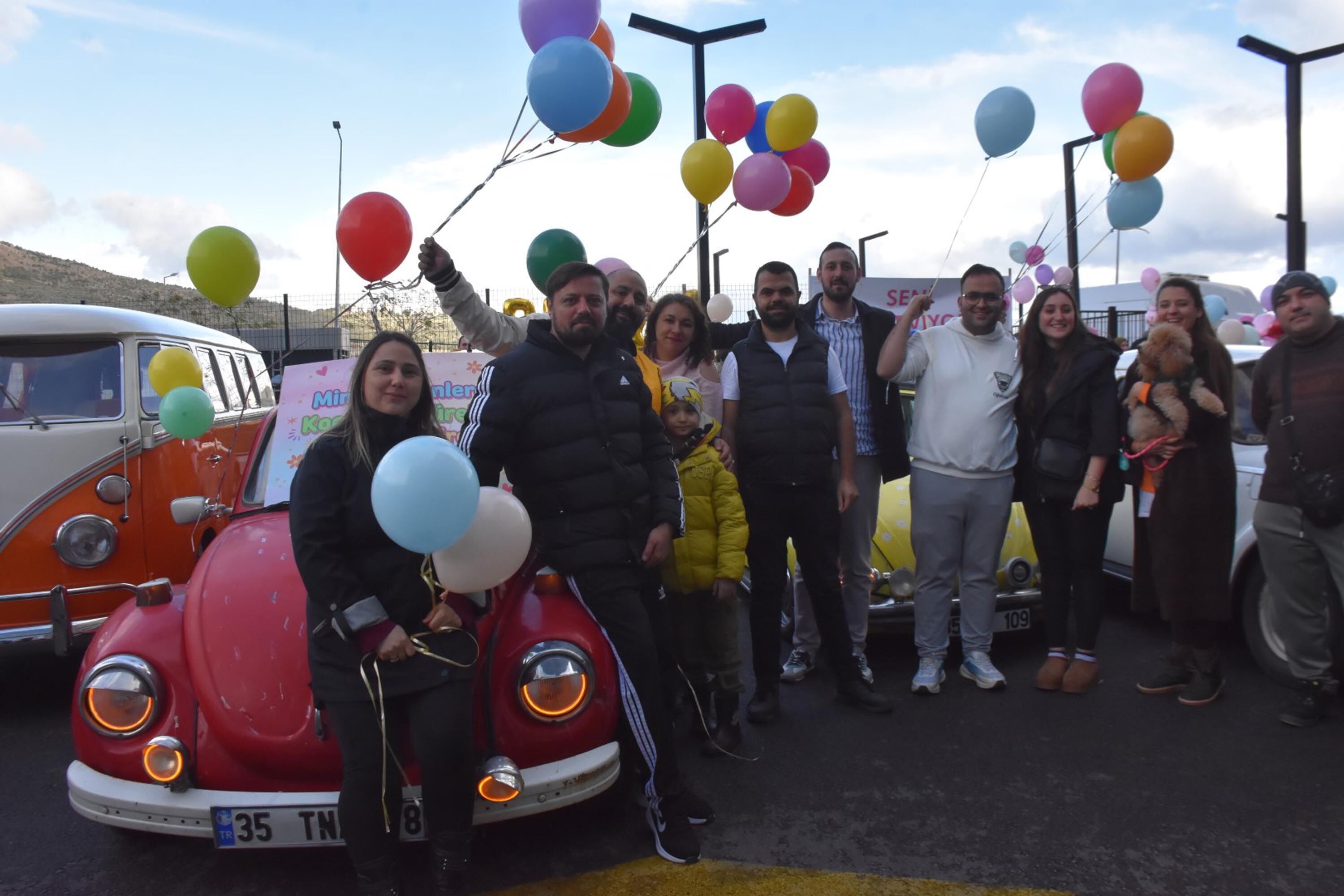 Balonlar Beyza Için Gökyüzüne Uçtu (1)