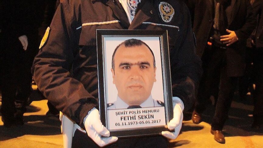 Fethi Sekin Kimdir (3)