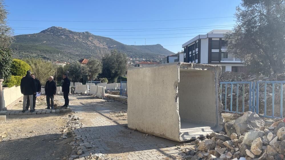 Focada Mahalle Ikiye Ayrıldı (3)