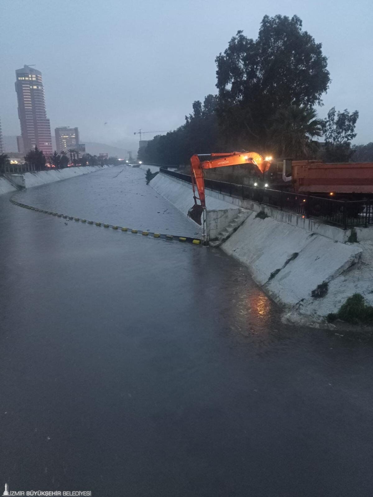 Izmir Yağıs (7)