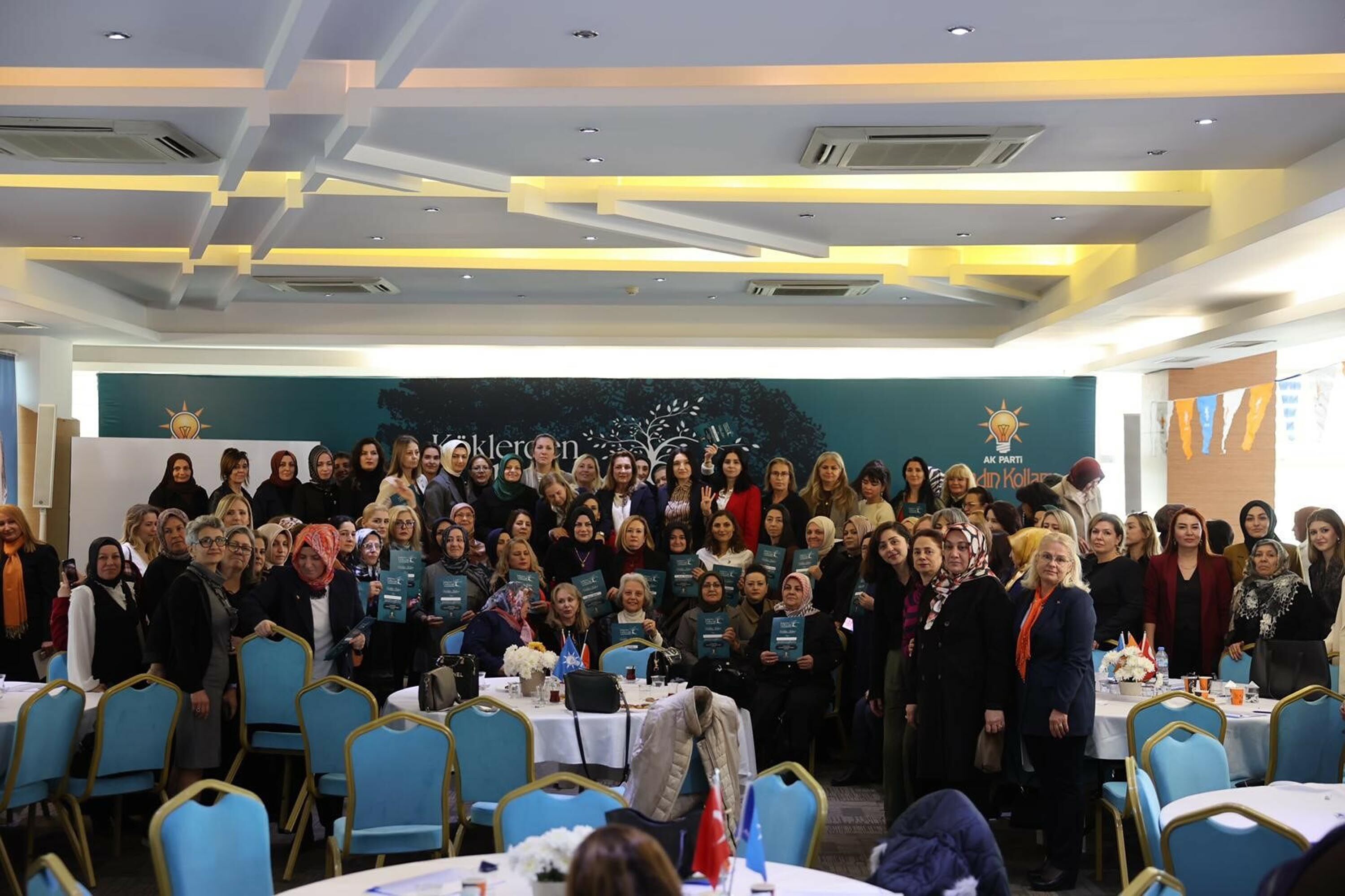 Ak Parti Kadın (2)