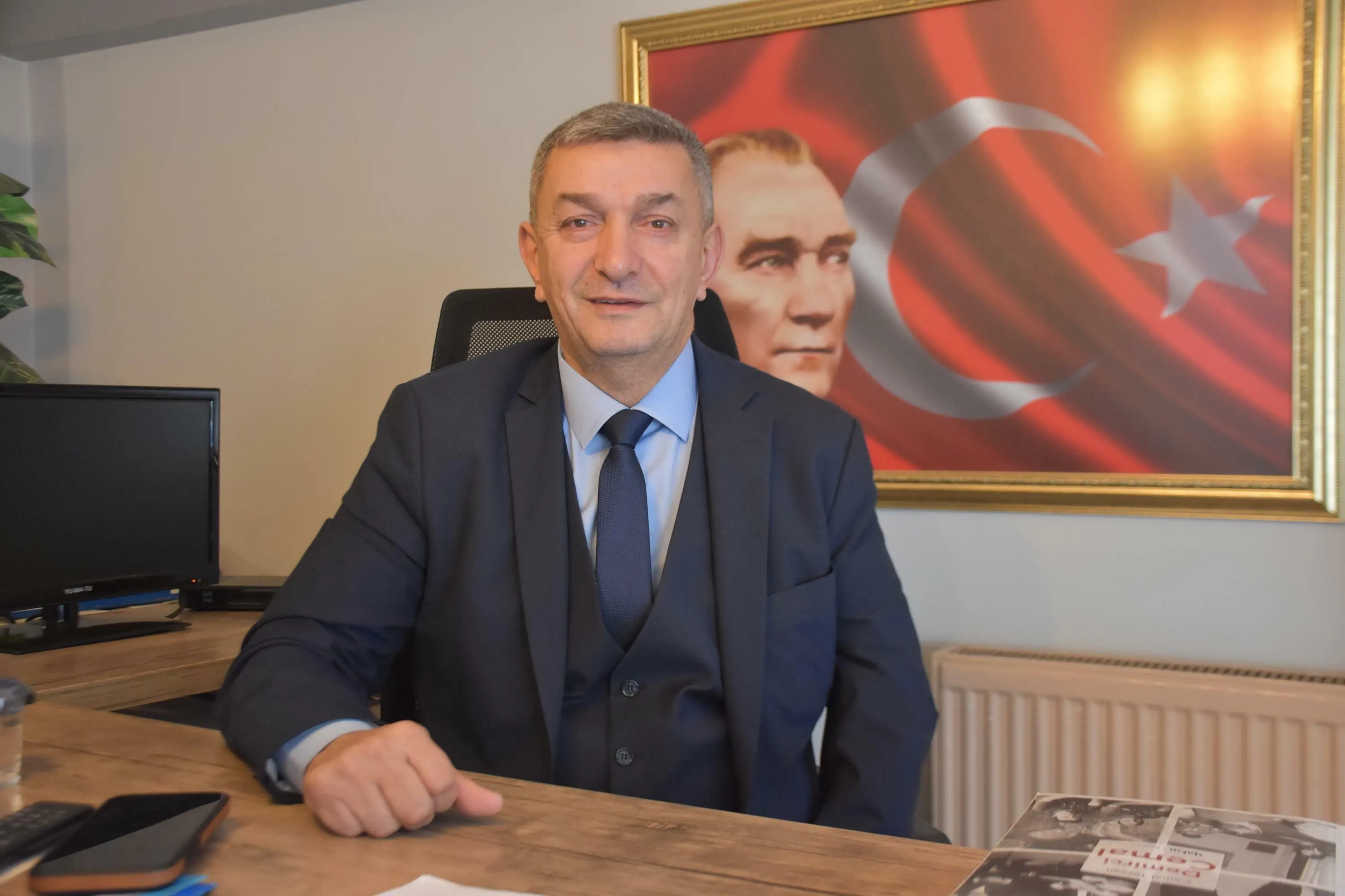 Izmire Binlerce Kapı Lazım (1)-1