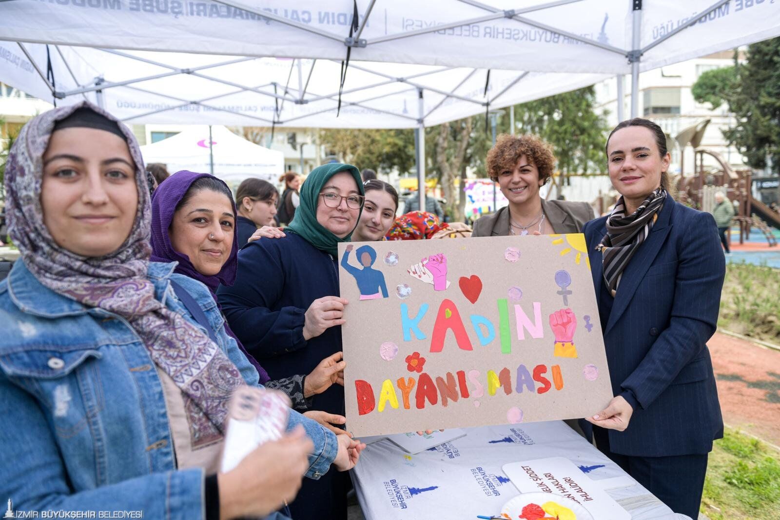 Kadınar Gunu Etkinligi (3)