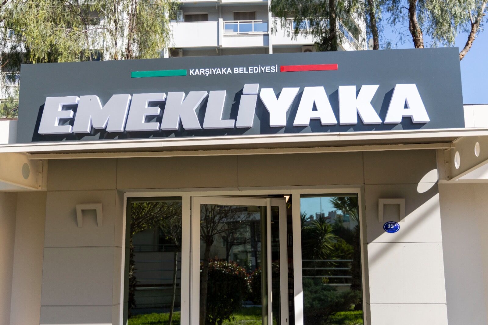 Karşıyaka Çınar (2)