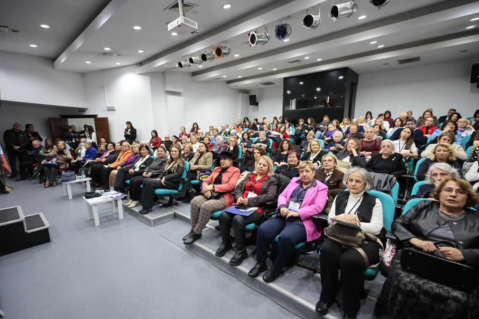 Konak’ın Kadın Meclisi Yeni Başkanını Seçti (2)