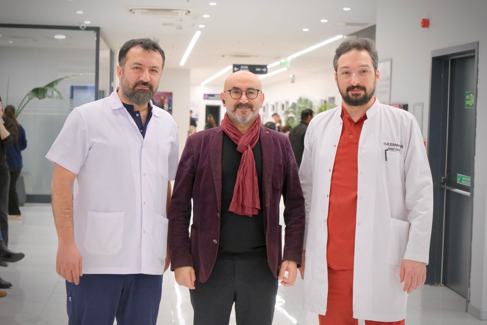 Doç. Dr. Özhan Çetindağ, Dr. Ali Algül, Dr. Batuhan Demir