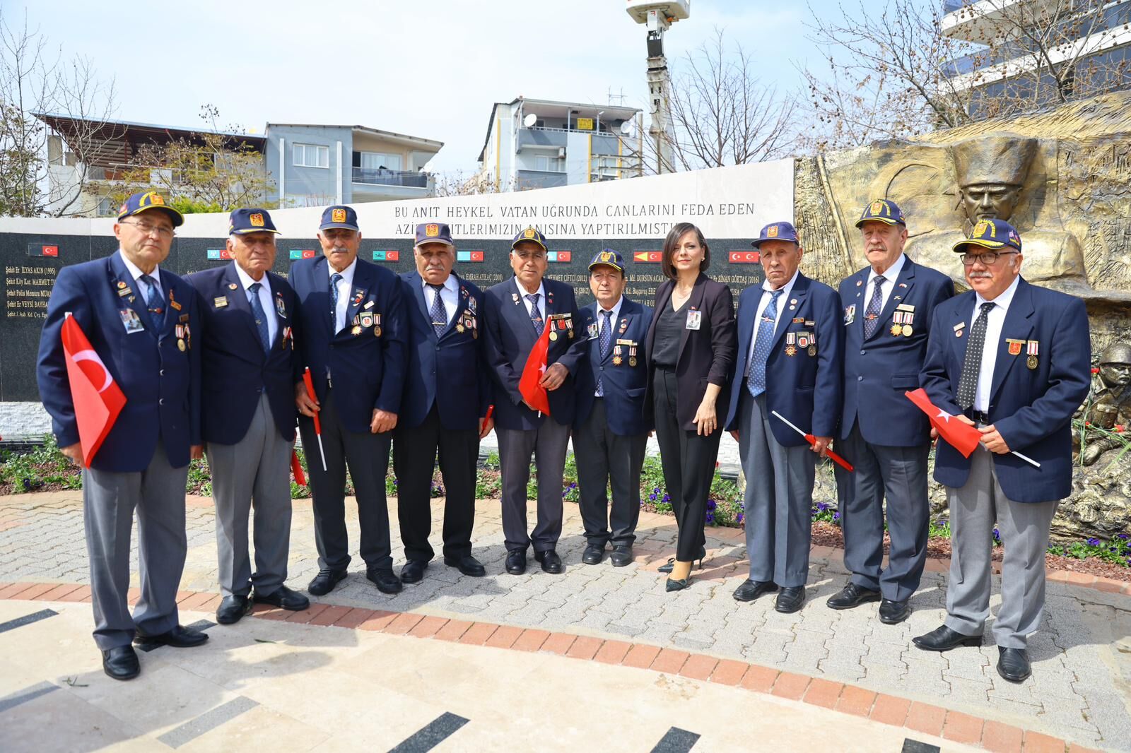 Şehit Ümit İnce'nin Adı Karabağlar'da Yaşayacak (2)