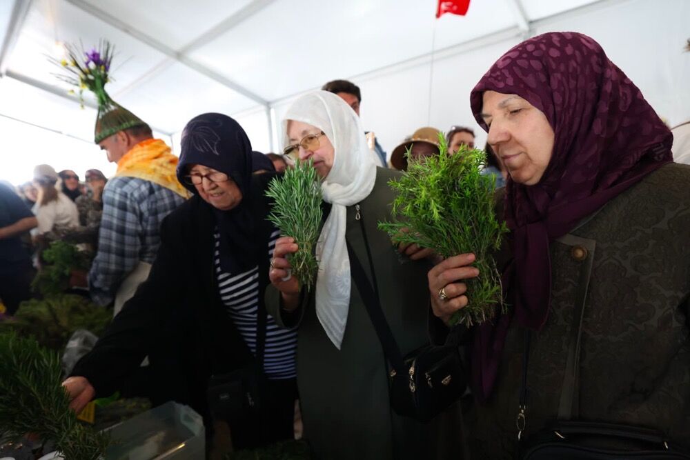 Alaçatı Ot Festivali’nde Yoğun Cumartesi Söyleşiler, Gastronomi Ve Büyük Ilgiphoto 2026 04 25 12 58 50