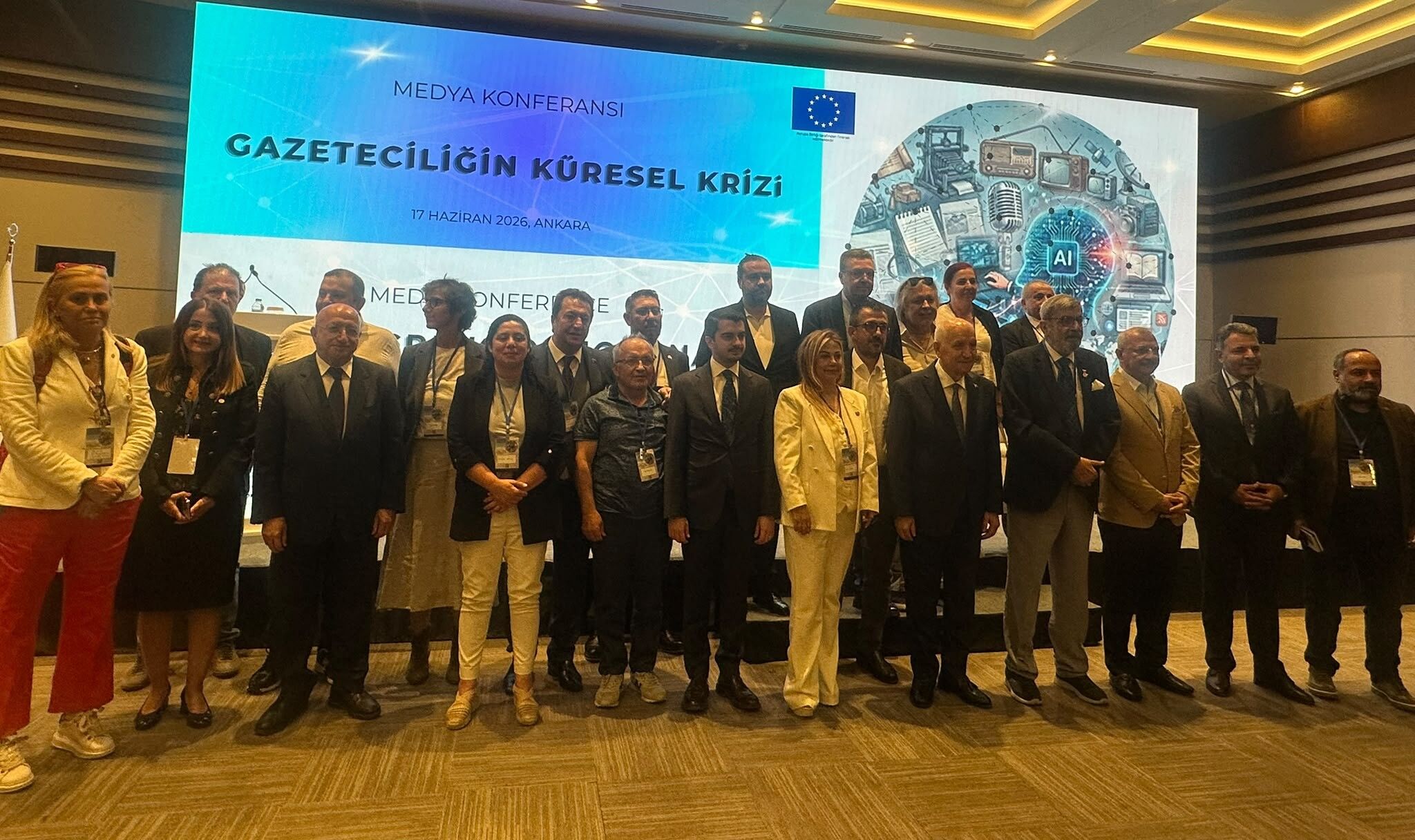 ‘Gazeteci̇li̇ği̇n Küresel Kri̇zi̇’ Medya Konferansi Başladi (1)