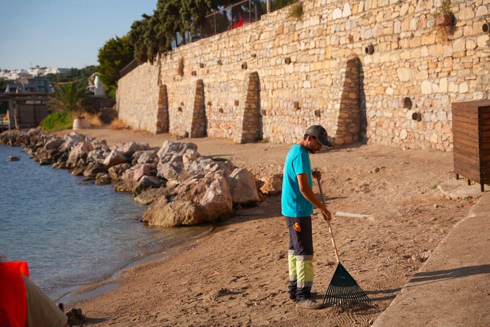 Çeşme'de Yaz Yoğunluğuna Karşı Temizlik Seferberliği Atık Miktarı Haziranda 5 Bin Tonu Aştıphoto 2026 07 23 10 31 14 4