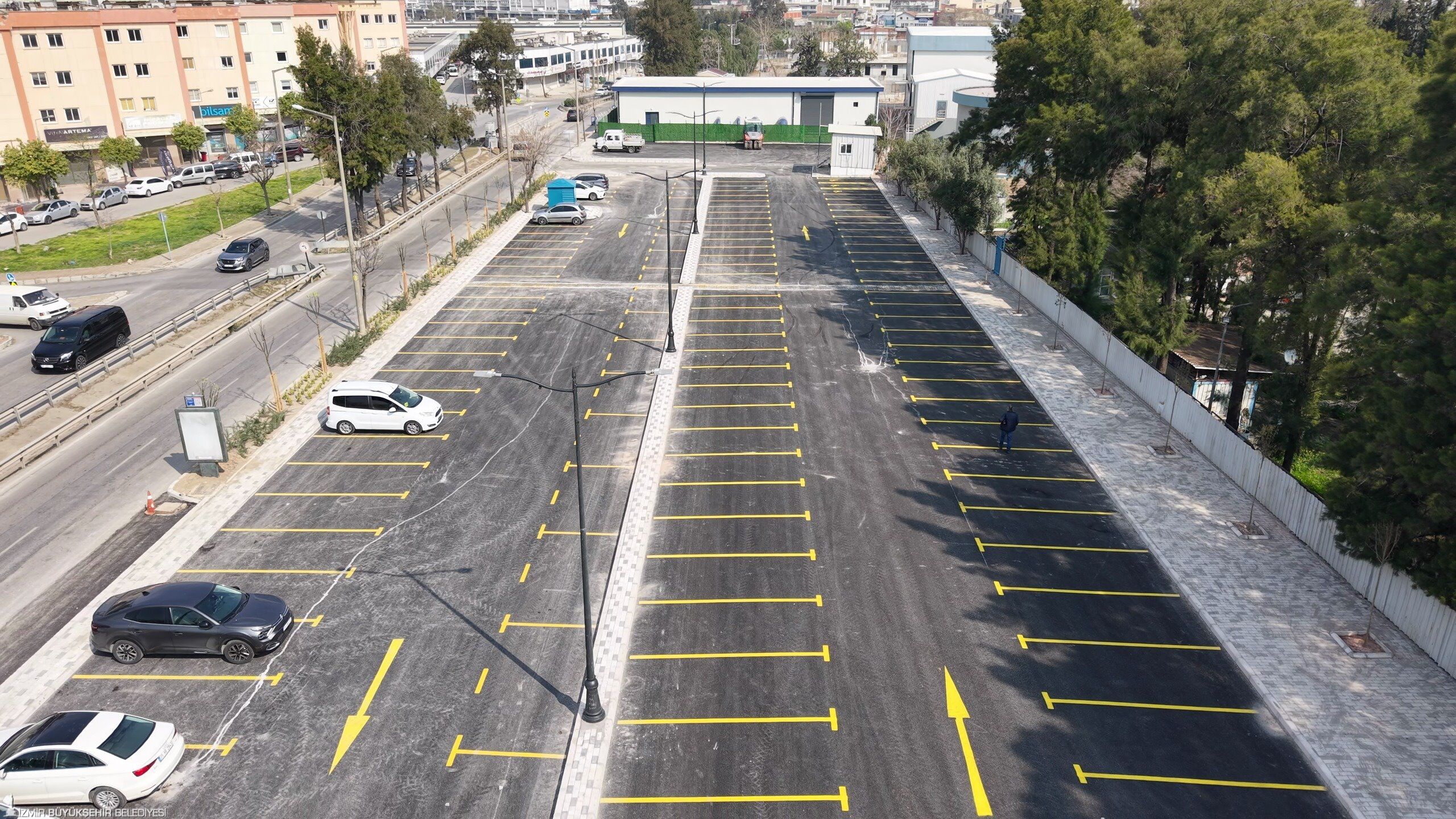 İzmir'de Ücretsiz Otoparklar Nerede İlçe Ilçe Park Rehber (1)-1