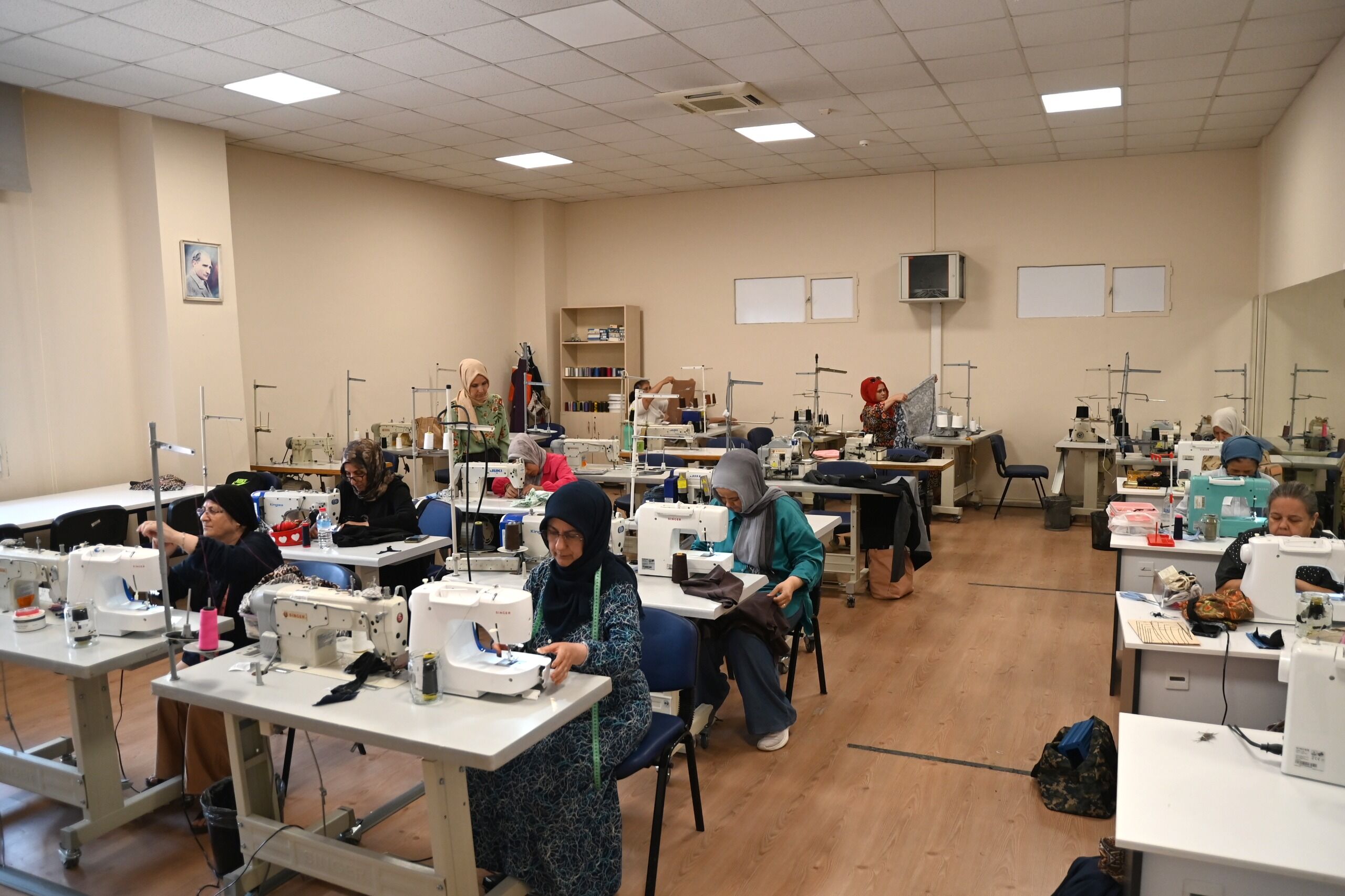 Karabağlar Belediyesi Tekstil Akademi (10)